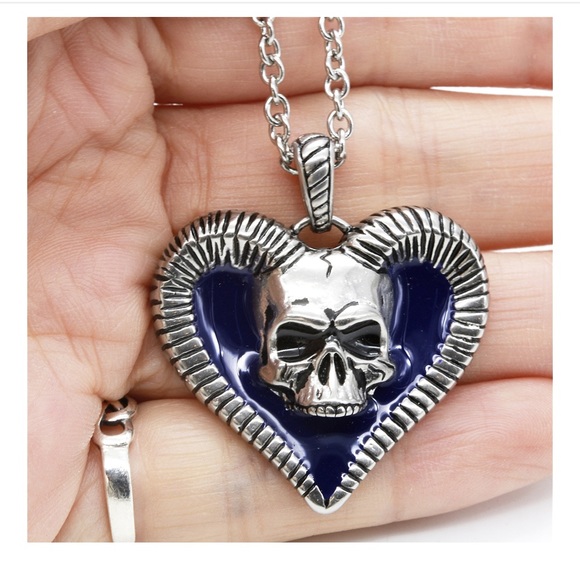 Horned Skull Heart Necklace - Blue Heart - NWT Stainless Steel - Picture 6 of 6